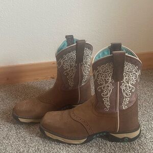 Corral Turquoise Floral-Print Boot Lining with Brown Pull Tab